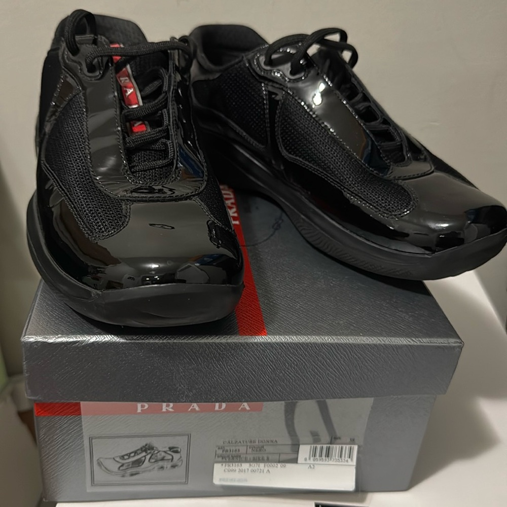 Black Prada shoe size 38